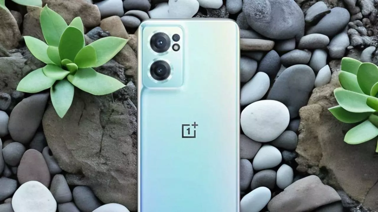 You are currently viewing OnePlus Nord CE 2 Receives OxygenOS 13 F.48 Update, Boosting Security and Fixing Bugs